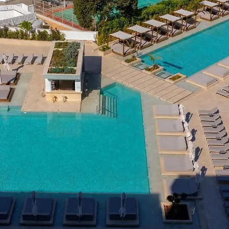 The Healthy Stay-padel, Pool&fitness 5* Айя-Напа