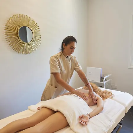 The Healthy Stay-padel, Pool&fitness Отель 5*