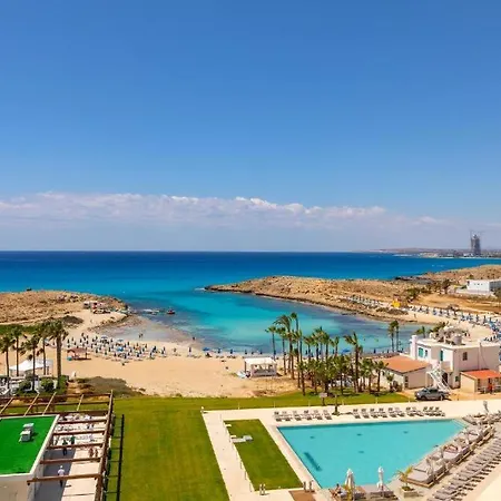Отель The Healthy Stay-padel, Pool&fitness 5*