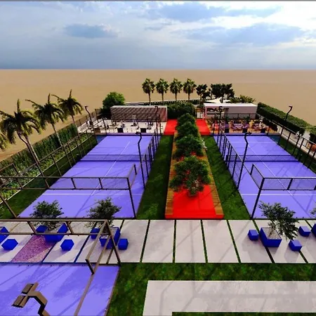 Отель The Healthy Stay-padel, Pool&fitness