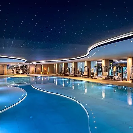Hotel The Healthy Stay-padel, Pool&fitness