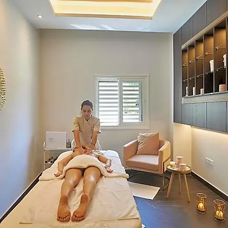 The Healthy Stay-padel, Pool&fitness 5* Ayia Napa