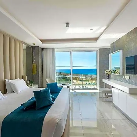 The Healthy Stay-padel, Pool&fitness Ayia Napa
