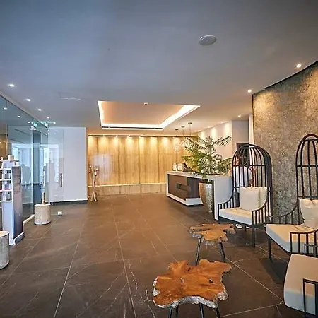 Hotel The Healthy Stay-padel, Pool&fitness