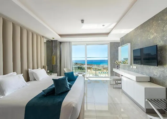 The Healthy Stay-padel, Pool&fitness