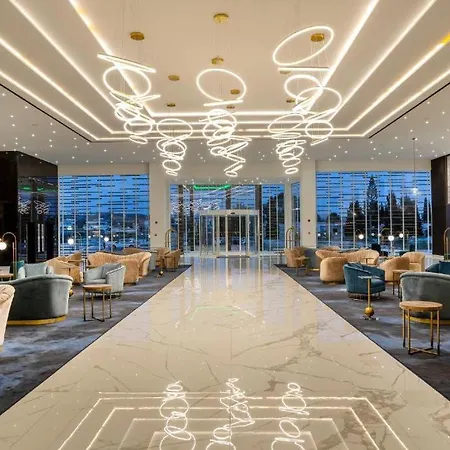 The Healthy Stay-padel, Pool&fitness